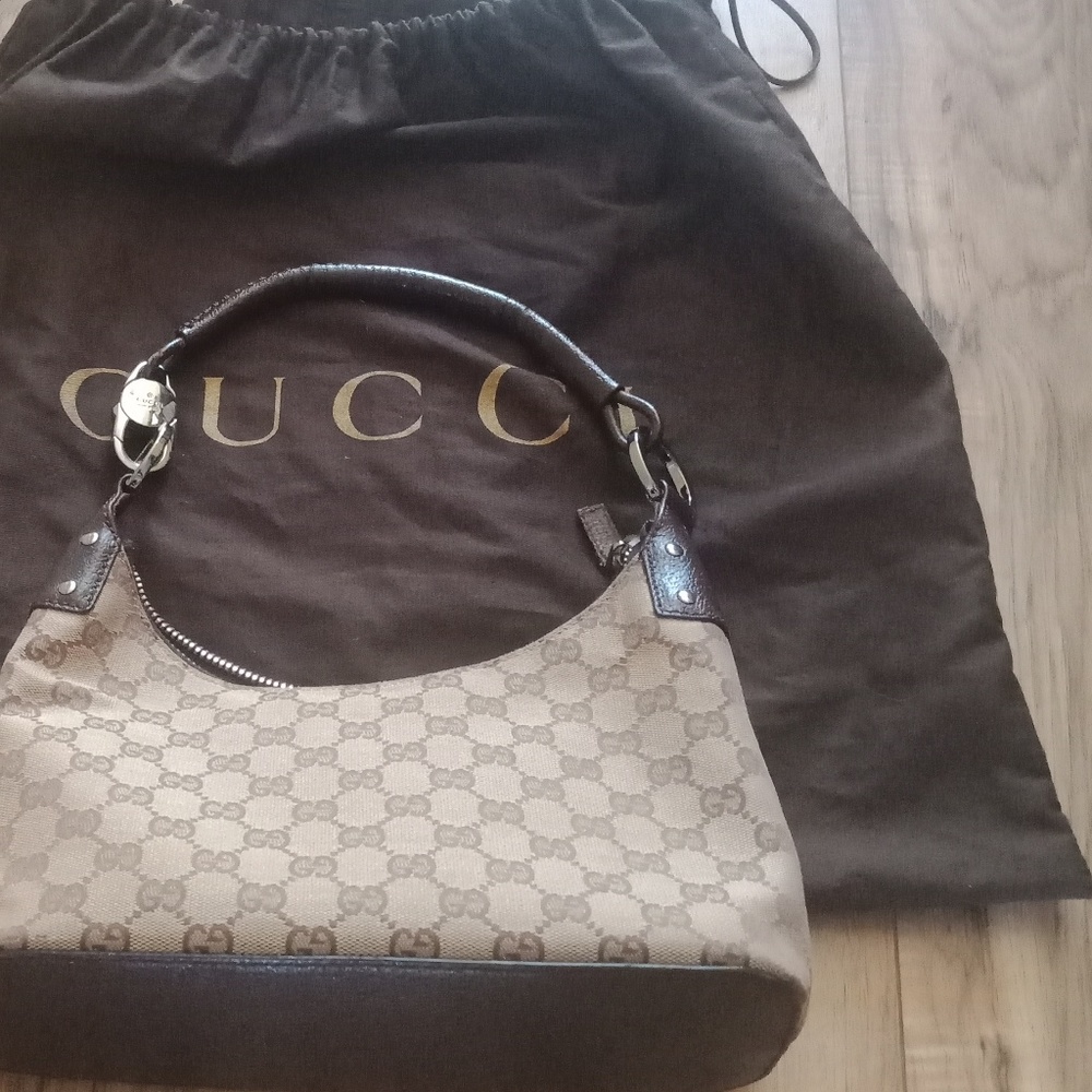 Gucci authentic